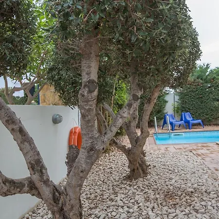 Beautiful 5 Star Holiday In A Prime Location In Paralimni, Book Early To Secure Your Dates, Paralimni 1242 * Протарас