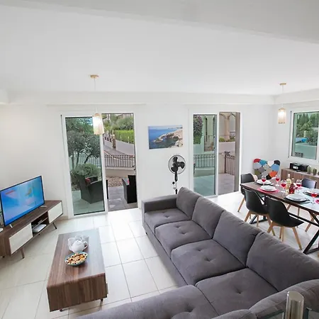 Beautiful 5 Star Holiday In A Prime Location In Paralimni, Book Early To Secure Your Dates, Paralimni 1242