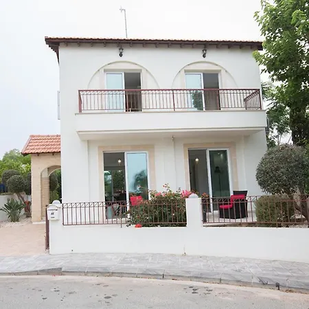 Villa Beautiful 5 Star Holiday In A Prime Location In Paralimni, Book Early To Secure Your Dates, Paralimni 1242 Protaras