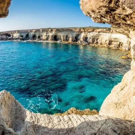فيلة Beautiful 5 Star Holiday In A Prime Location In Paralimni, Book Early To Secure Your Dates, Paralimni 1242 بروتاراس